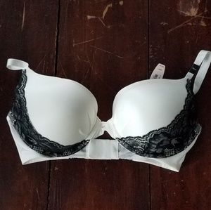 VS Fabulous Push Up